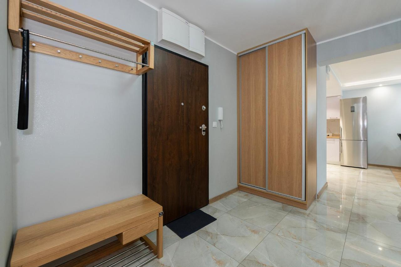 Apartment Luxury In The City-10-ksiezymlyn&galerialodzka
